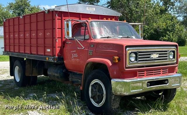 Image of Chevrolet C65 equipment image 2