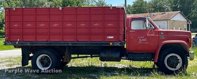 Image of Chevrolet C65 equipment image 3