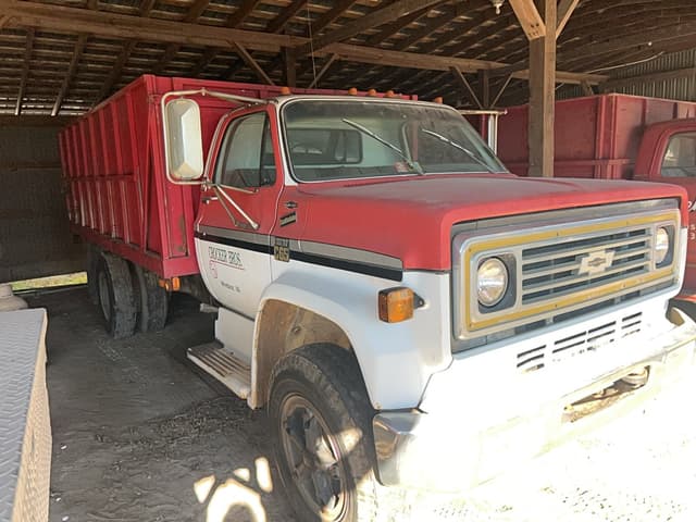 Image of Chevrolet C65 equipment image 1