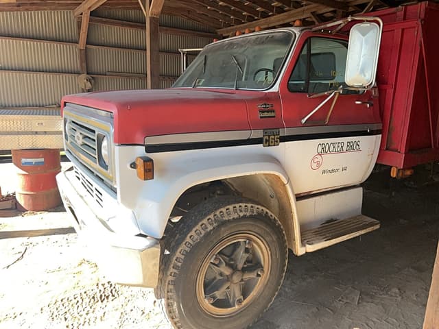 Image of Chevrolet C65 equipment image 3