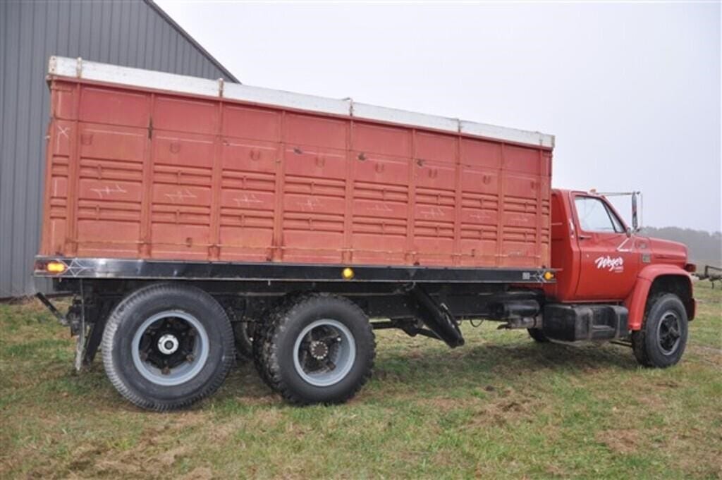 1977 Chevrolet C65 Equipment Image0