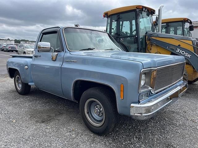 Image of Chevrolet Cheyenne equipment image 3