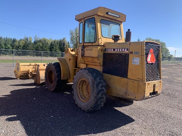 Image of John Deere 444 equipment image 1