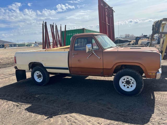 Image of Dodge Power Wagon equipment image 3