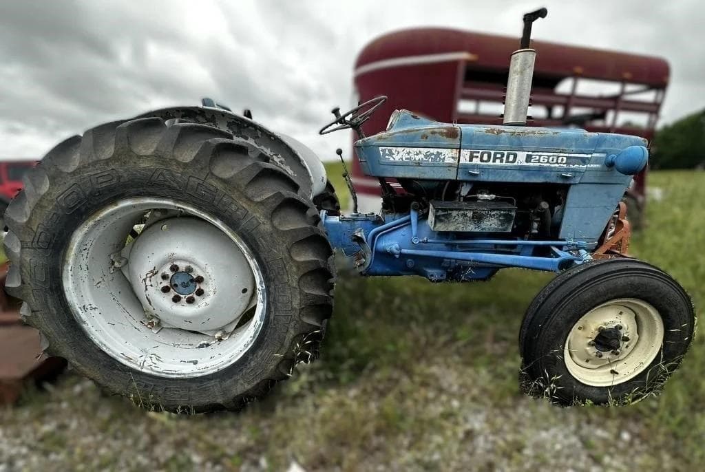 Image of Ford 2600 Image 0