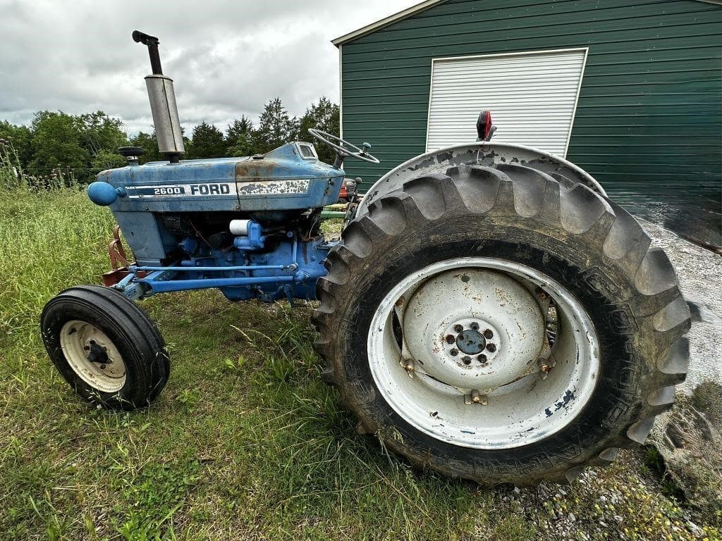 Image of Ford 2600 Image 1