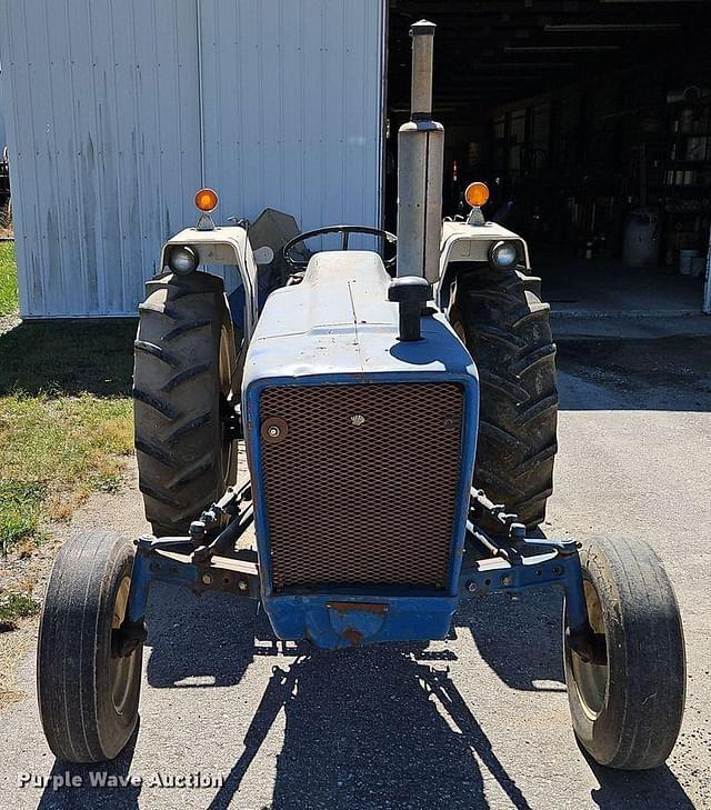 Image of Ford 3600 equipment image 1