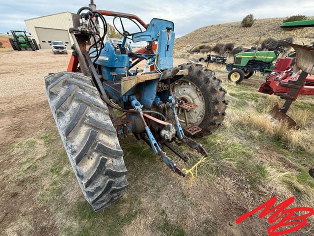 Image of Ford 5000 equipment image 3