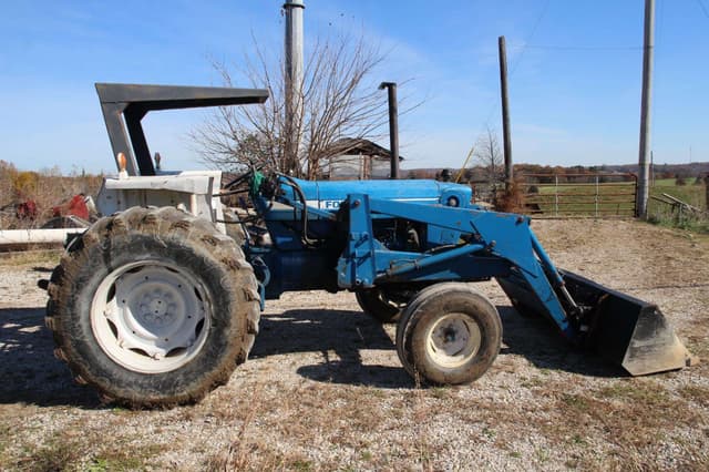 Image of Ford 5600 equipment image 1