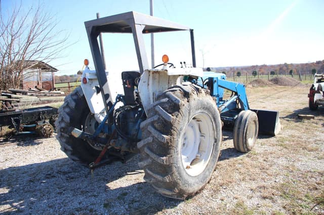 Image of Ford 5600 equipment image 2