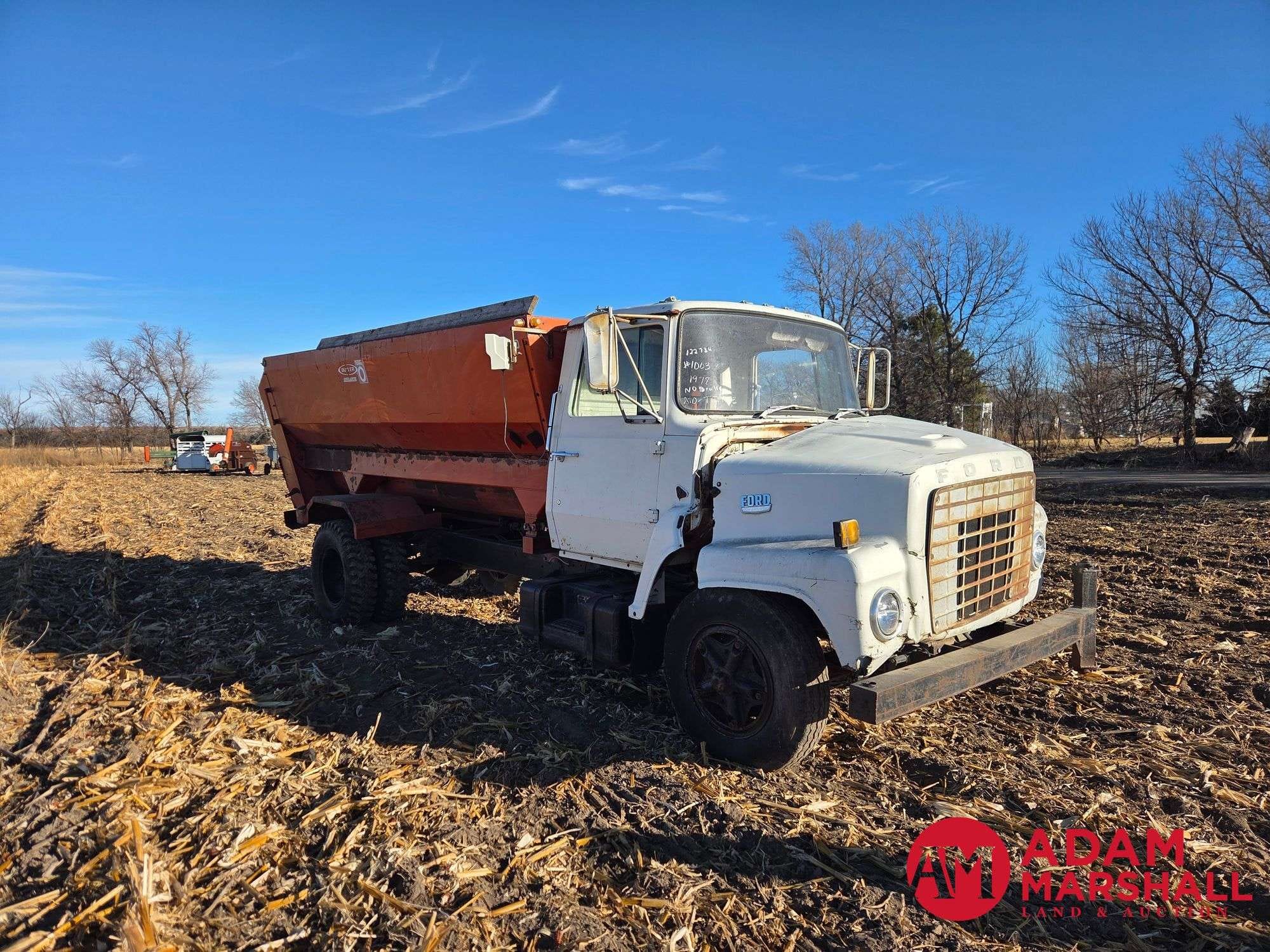 1977 Ford F-750 Equipment Image0