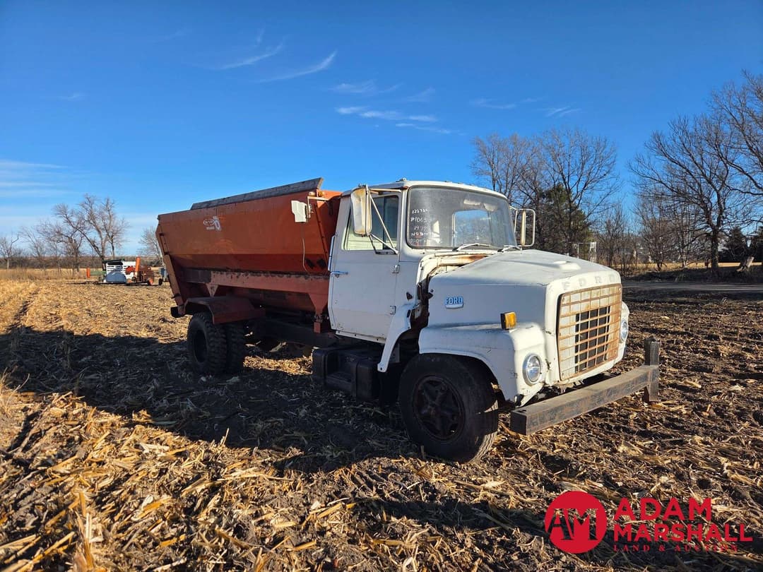 Image of Ford F-750 Primary image