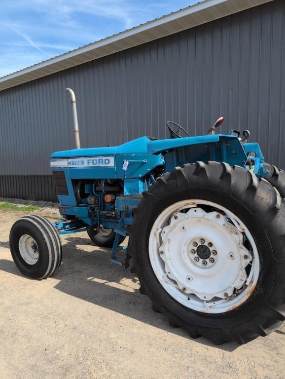 Image of Ford 7700 equipment image 1