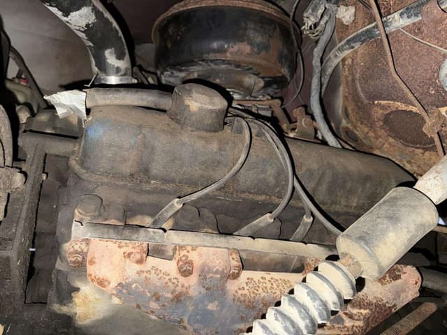 Image of Ford F-800 equipment image 4