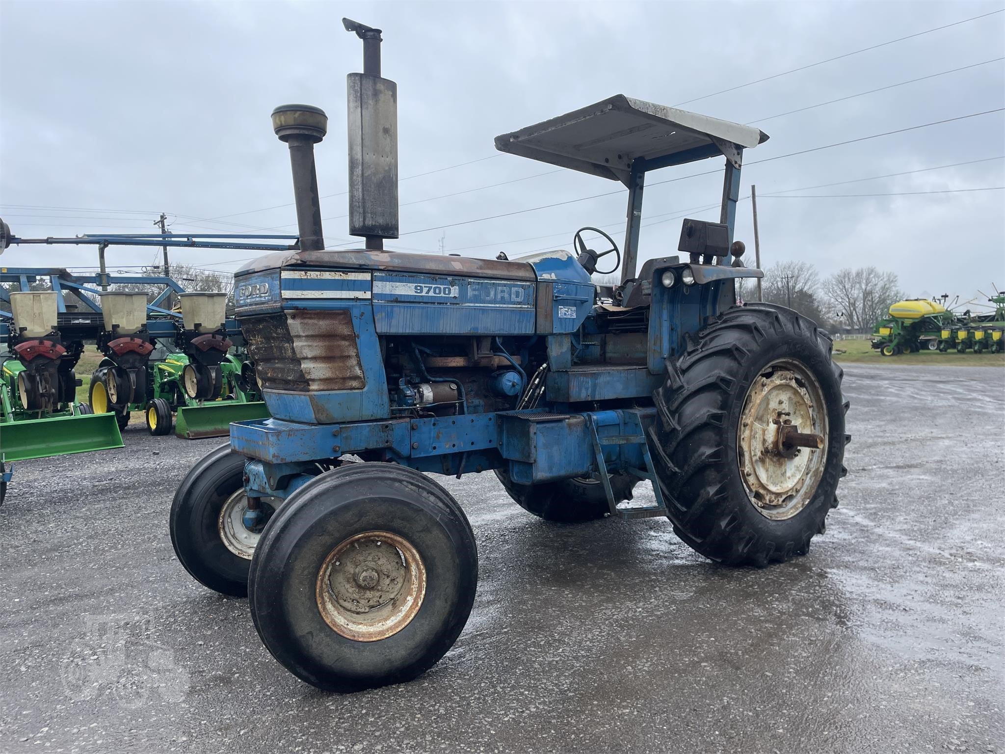 Main image Ford 9700