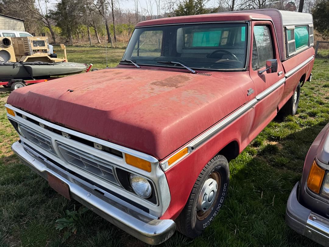 Image of Ford F-100 Primary image