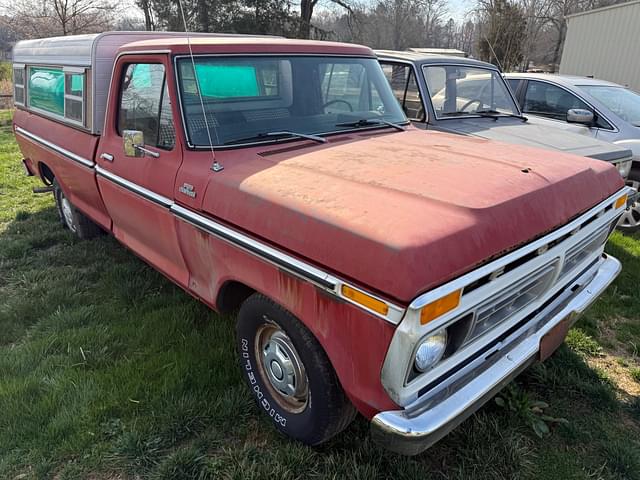 Image of Ford F-100 equipment image 1