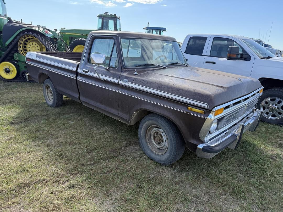 Image of Ford F-150 Primary image
