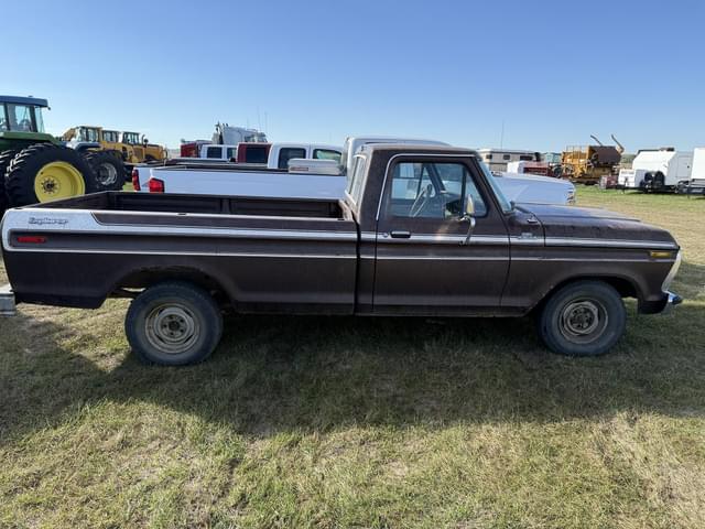Image of Ford F-150 equipment image 1