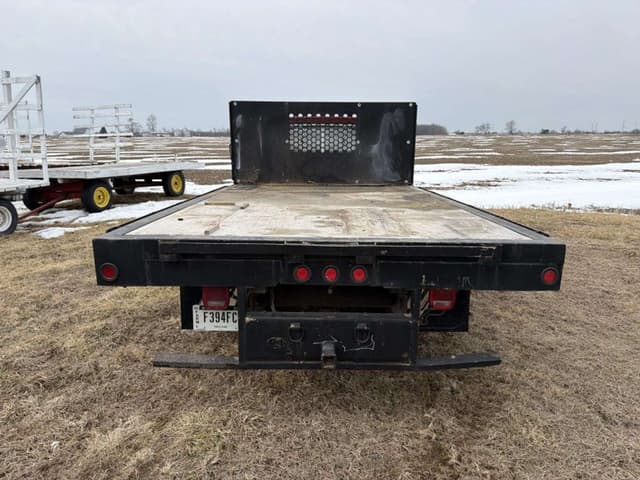 Image of Ford F-350 equipment image 3