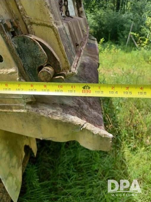 Image of Ford L8000 equipment image 4