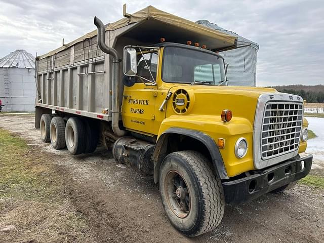 Image of Ford L9000 equipment image 1