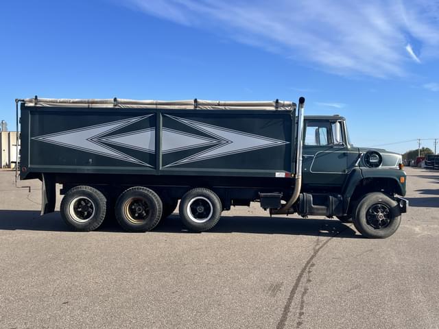 Image of Ford LNT9000 equipment image 3