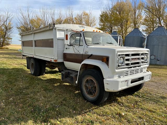 Image of GMC 6500 equipment image 3