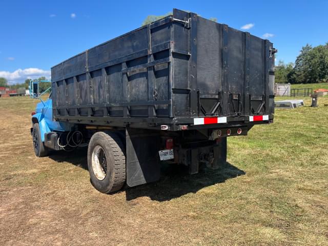 Image of GMC 6500 equipment image 2