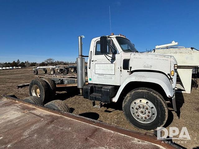 Image of GMC 7500 equipment image 1