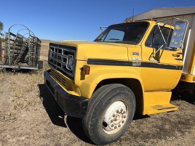 Image of GMC 6500 equipment image 1