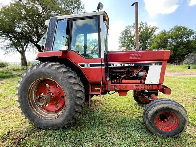Image of International Harvester 1086 equipment image 2