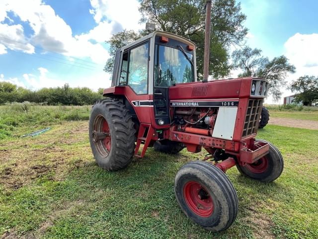 Image of International Harvester 1086 equipment image 4
