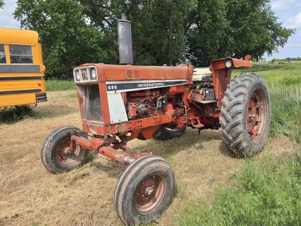 Image of International Harvester 686 Primary image
