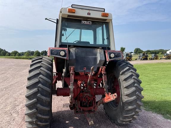 Image of International Harvester 1086 equipment image 3