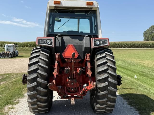 Image of International Harvester 1086 equipment image 3