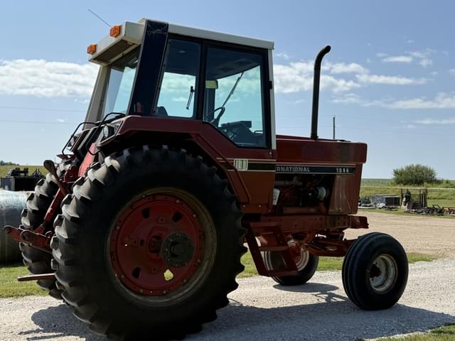 Image of International Harvester 1086 equipment image 4