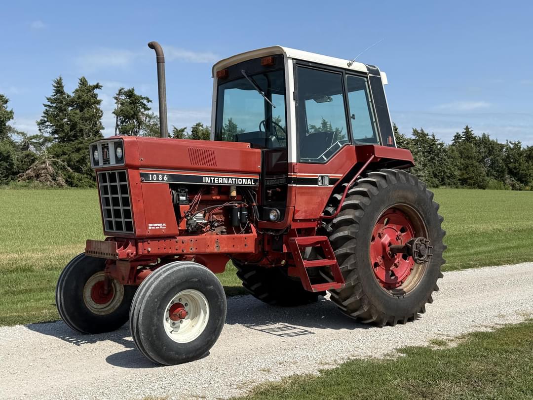 Image of International Harvester 1086 Primary image