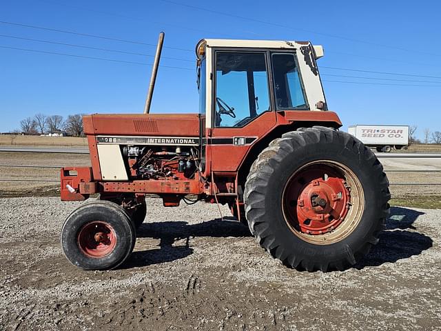 Image of International Harvester 1086 equipment image 3