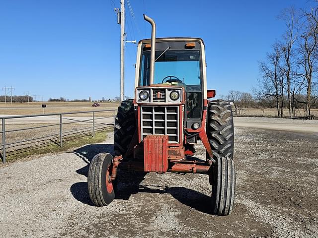 Image of International Harvester 1086 equipment image 2