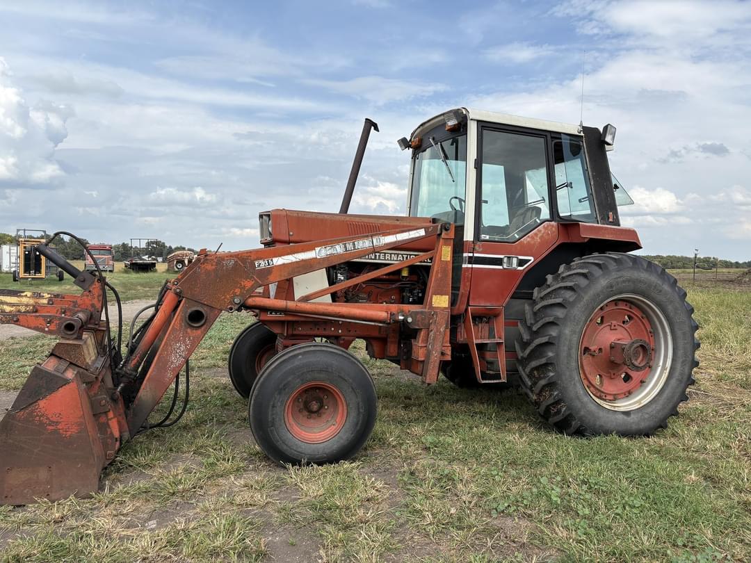 Image of International Harvester 1086 Primary image