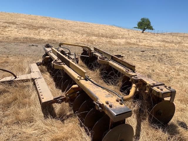 Image of International Harvester 146 Image 1