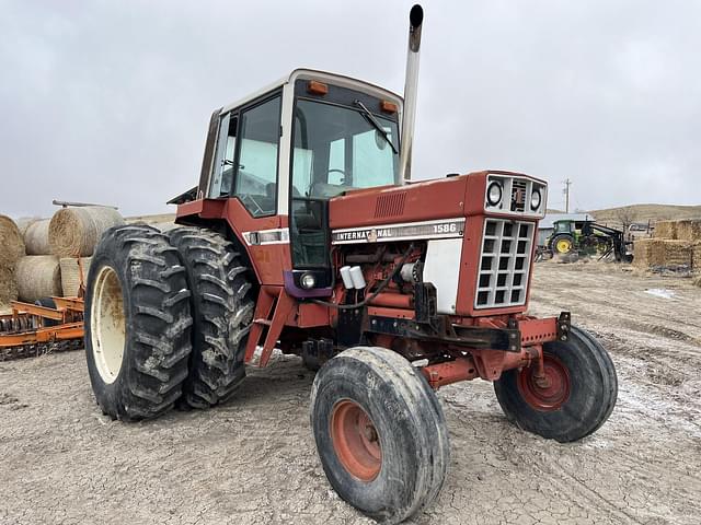 Image of International Harvester 1586 equipment image 2