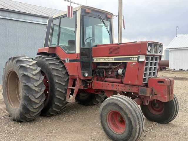 Image of International Harvester 1586 equipment image 2
