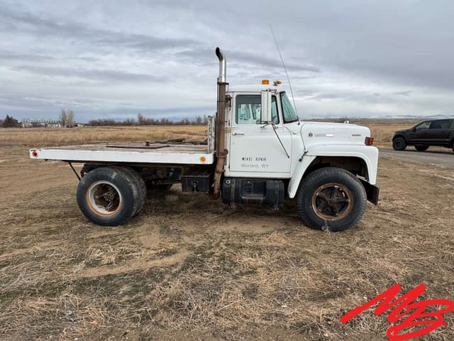 Image of International 1750 equipment image 3