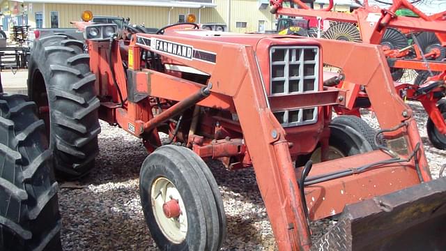 Image of International Harvester 574 equipment image 3