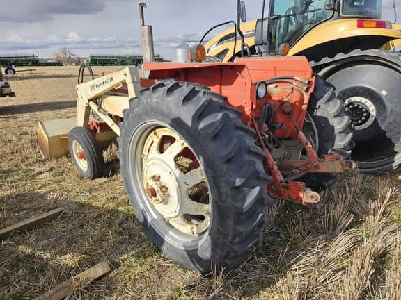 Image of International Harvester 674 equipment image 3
