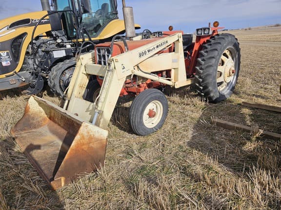 Image of International Harvester 674 Primary image