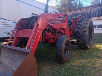 Main image International Harvester 674