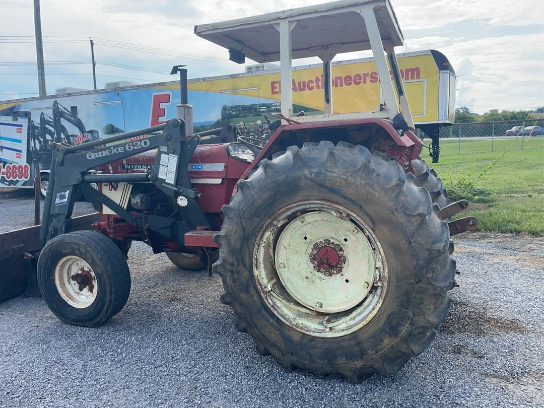 Image of International Harvester 674 Primary image